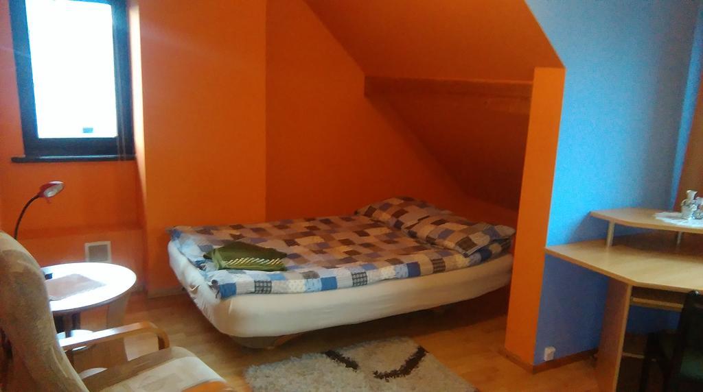 Przytulny Kat Apartment Bialowieza Exterior photo
